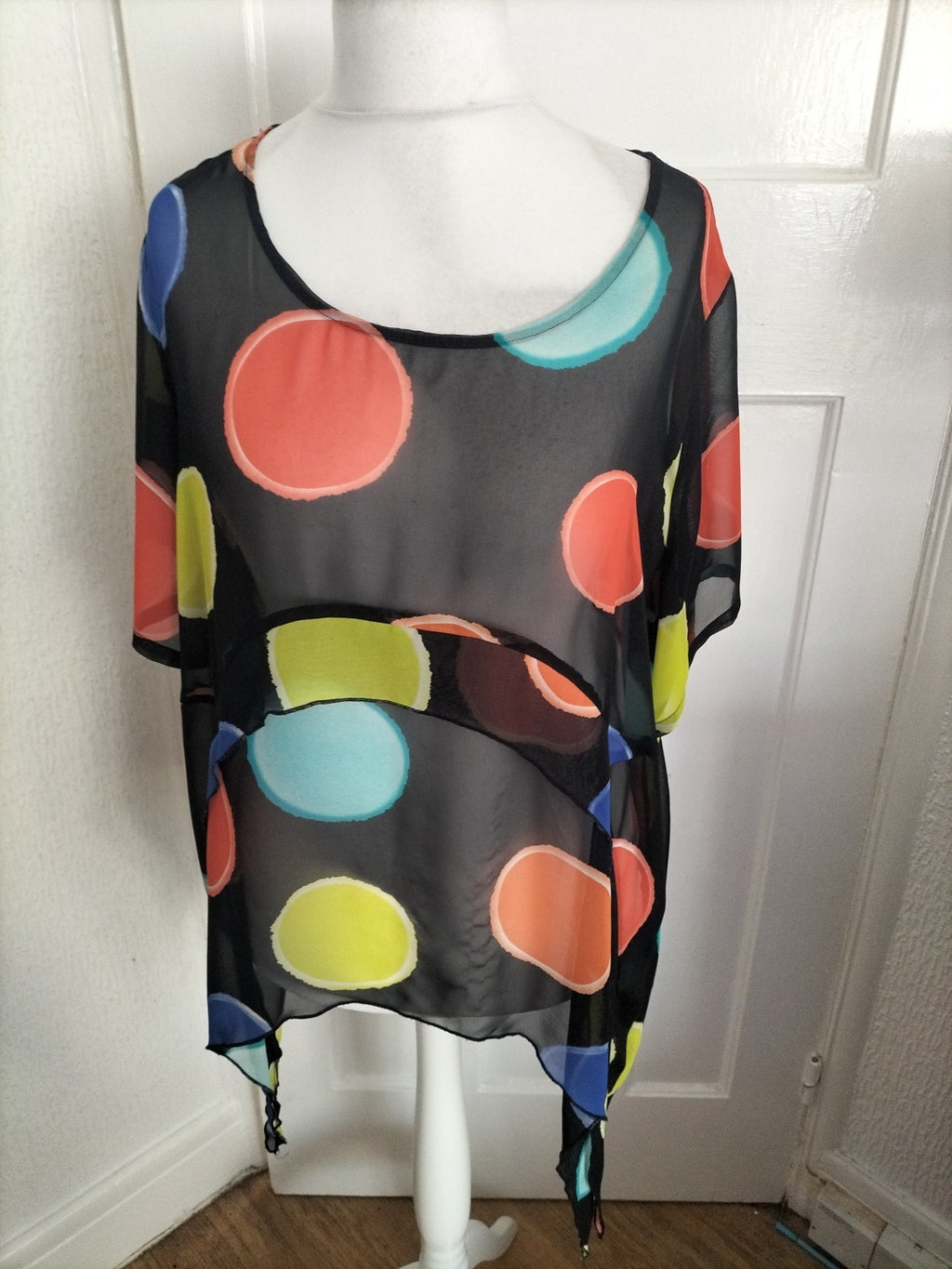 Ladies Size XL Black With Multi Circles Sheer Blouse