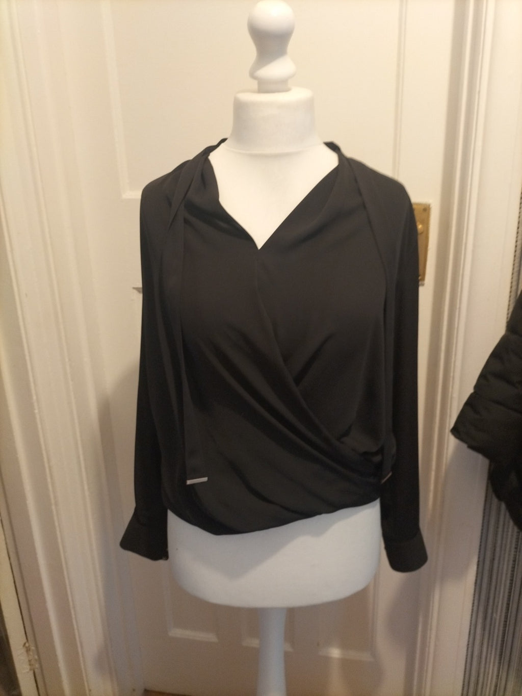 Ladies River Island Size 10 Black Crossover Blouse Long Sleeved