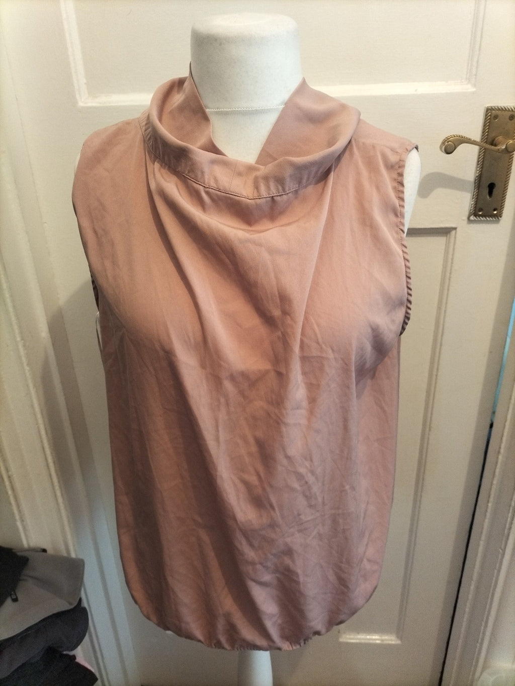 Ladies Body Flirt Size 24 Pink Sleeveless Blouse