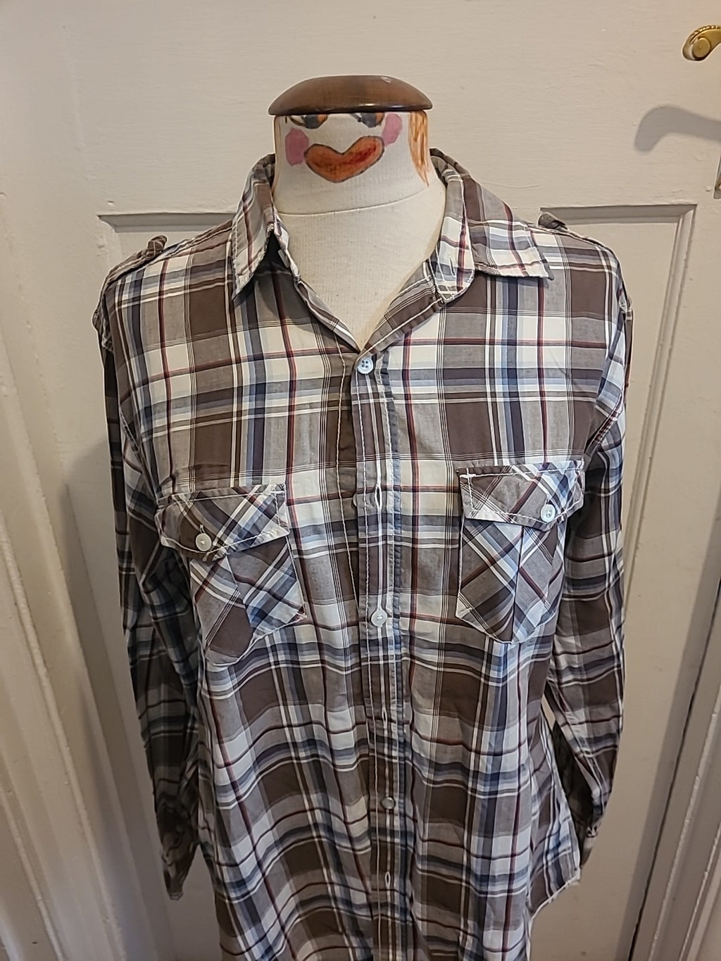 Mens Cherokee Size Medium Beige/Purple Check Long Sleeved Shirt
