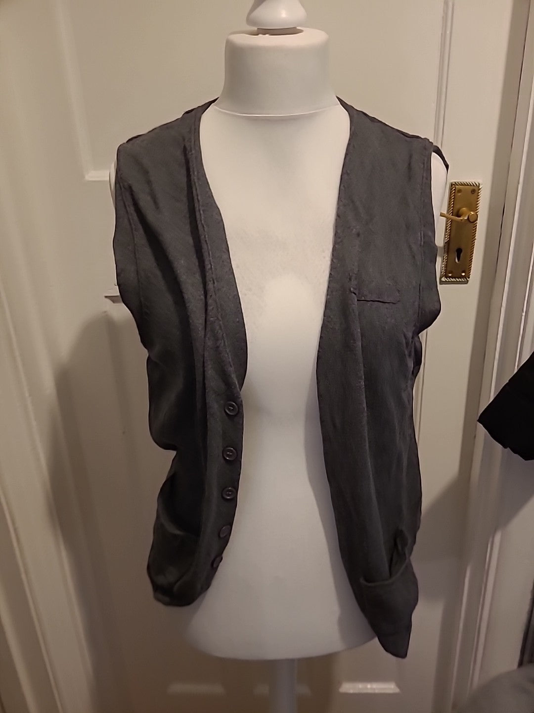 Ladies New Look Size XL Grey Sleeveless Cardigan