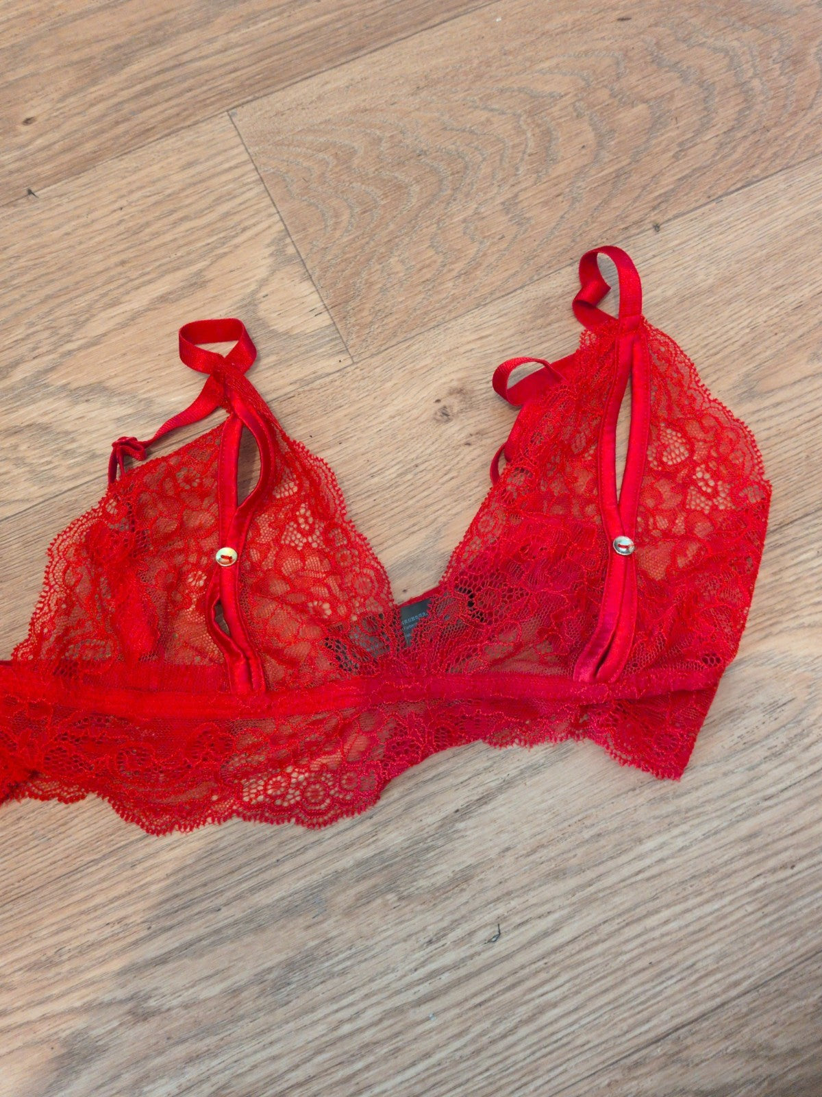 Ann Summers 8-10 Red Lace Bralette