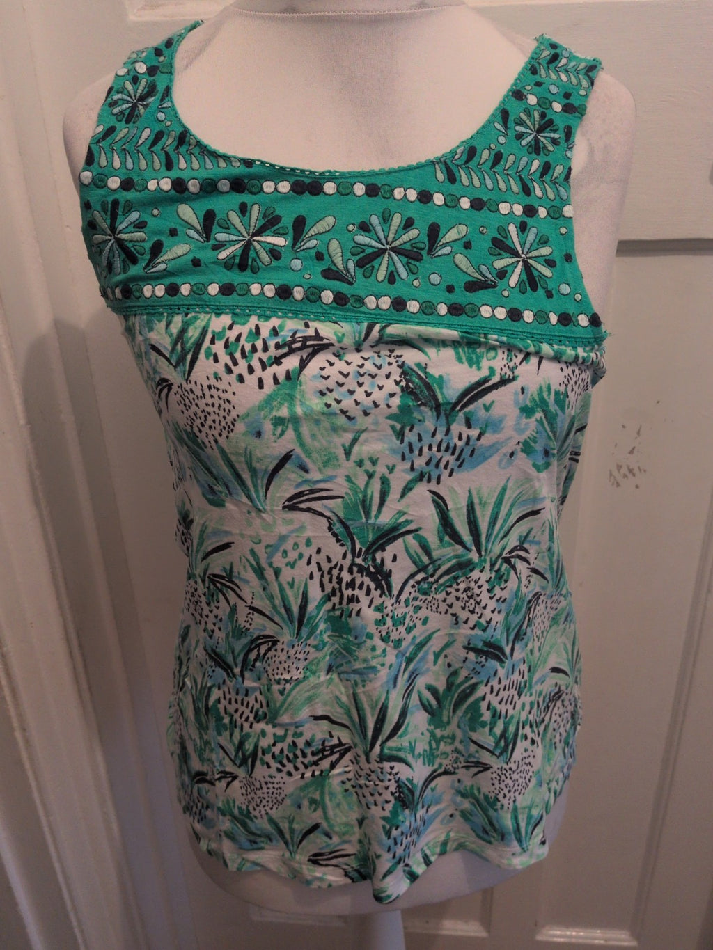 Mantaray 12 Navy Green And White Sleeveless Top