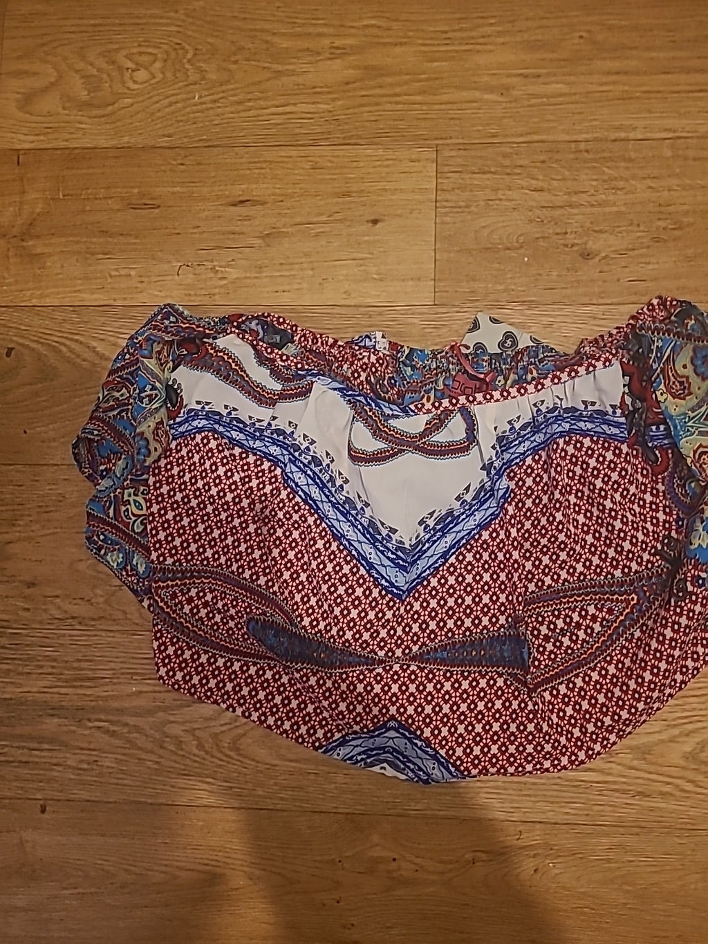 Brand New Ladies Boohoo Size 12 Off The Shoulder Crop Top