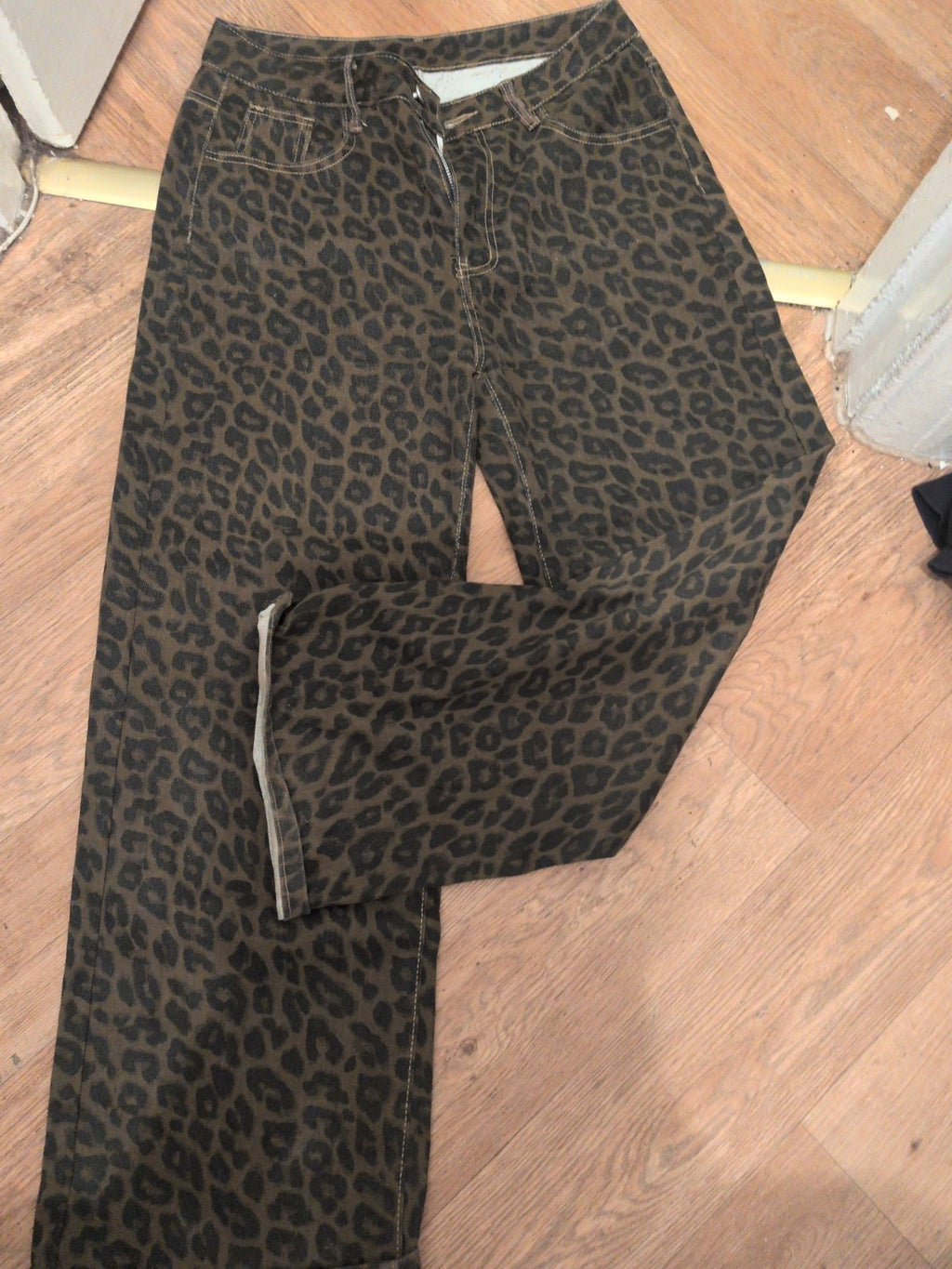 Ladies Large Dark Brown And Black Leopard Print Straight Leg Jeans