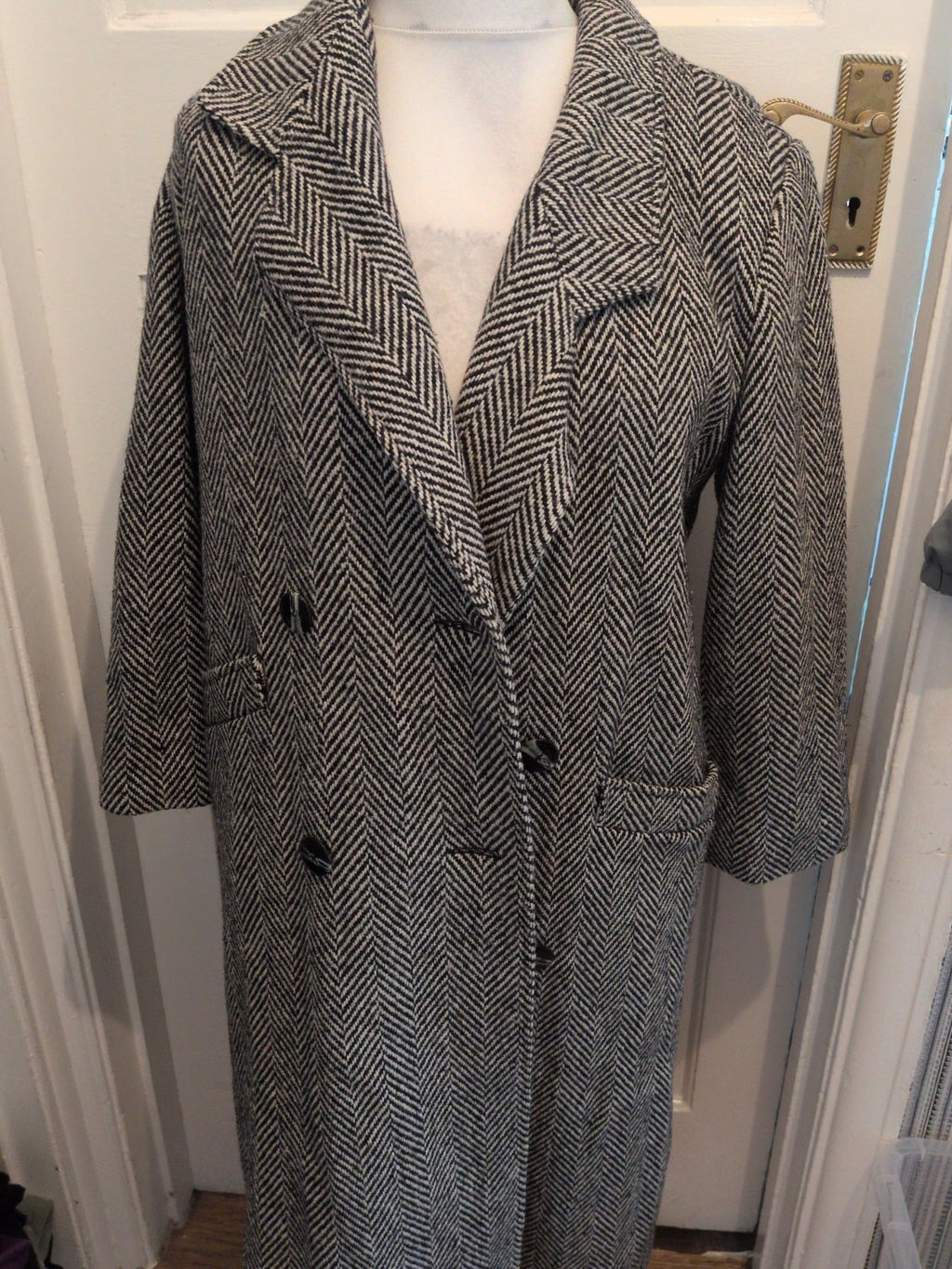 Richards 10 Black And White Long Length Lined Jacket