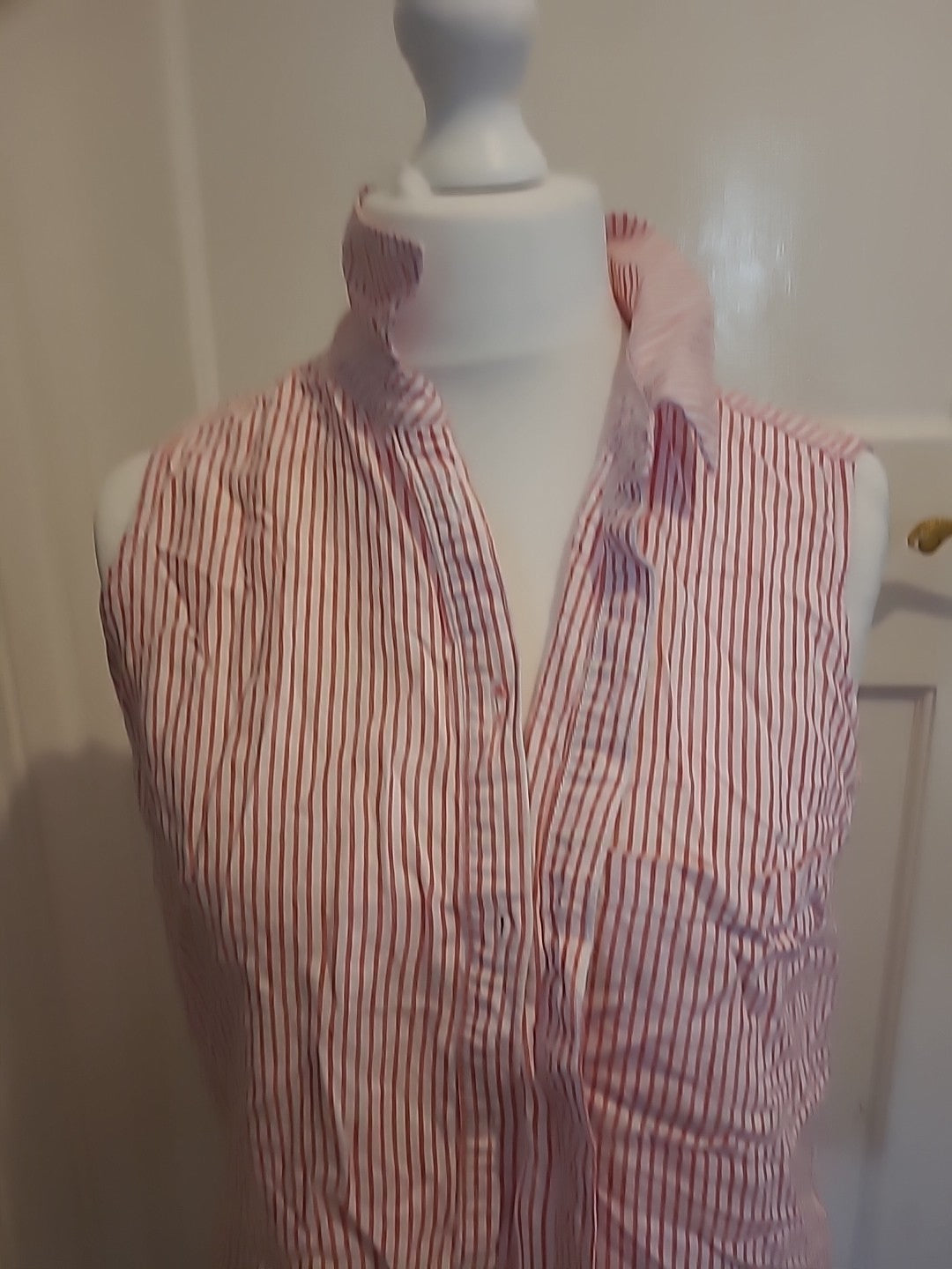 Ladies George Size 12 Red And White Striped Sleeveless Buttoned Blouse