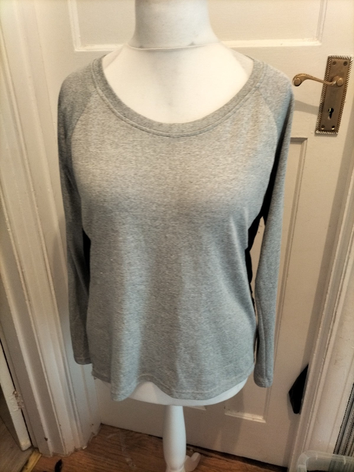 Izabel London 14 Grey And Black Blouse