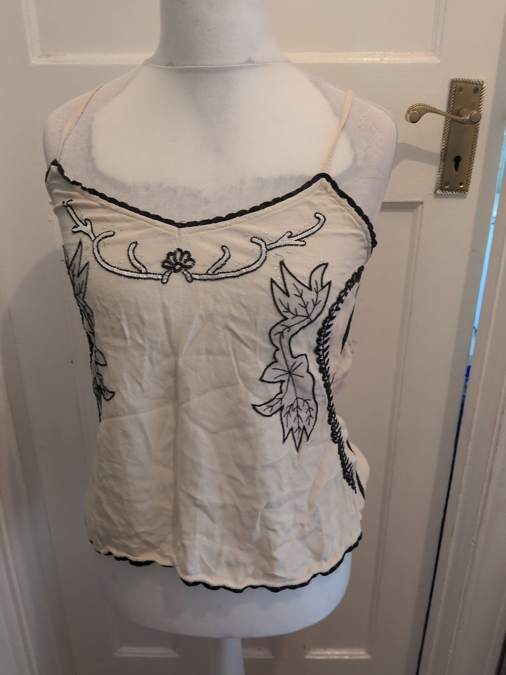 River Island 12 Cream And Black Sleeveless Blouse