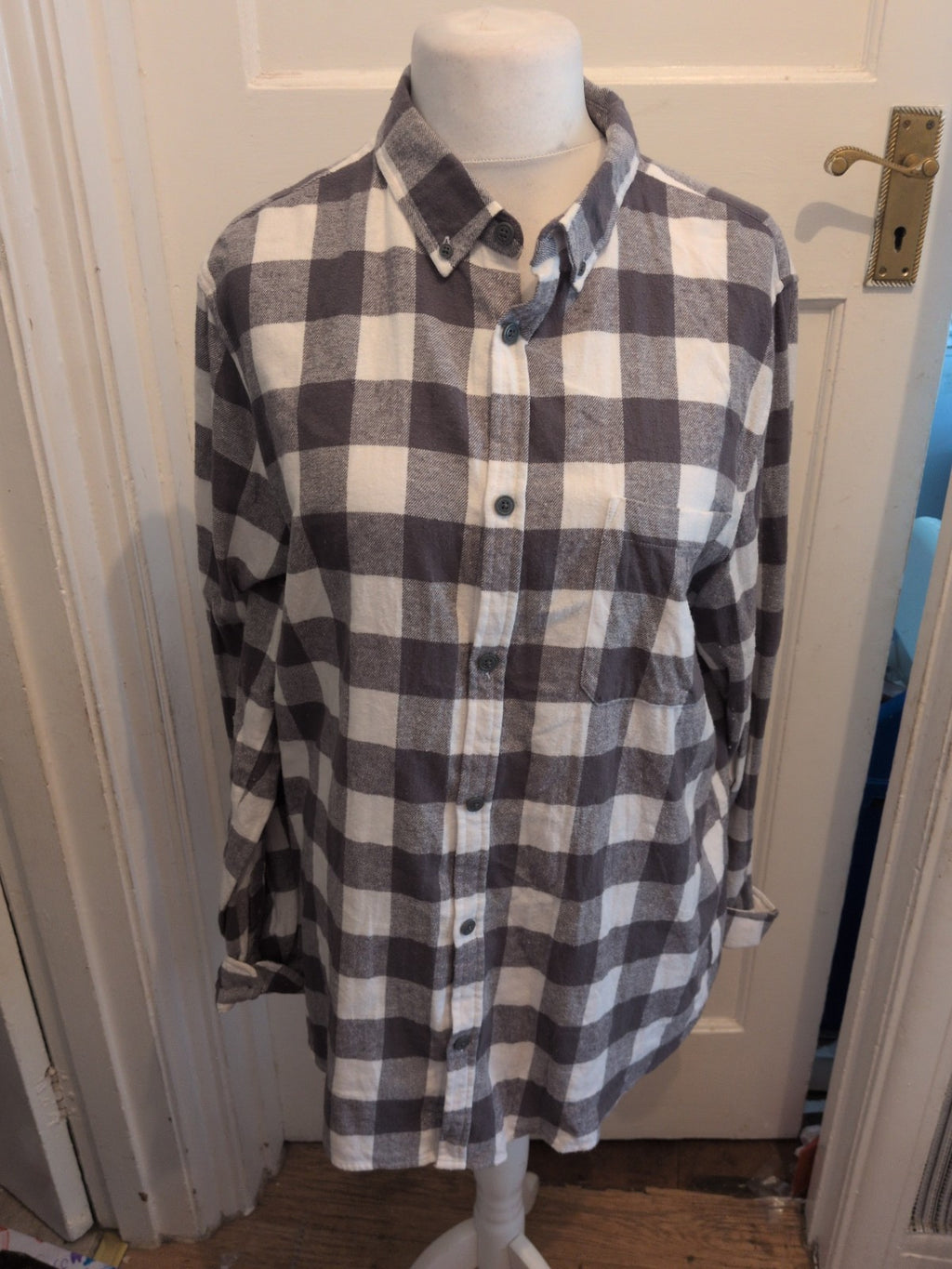 Mens 2XL Grey And White Check Long Sleeved Shirt