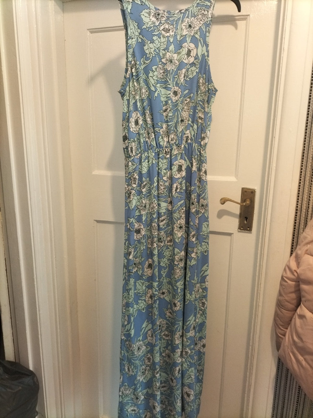 Ladies H&M Size 8 Blue White Sleeveless Super Long Length Dress