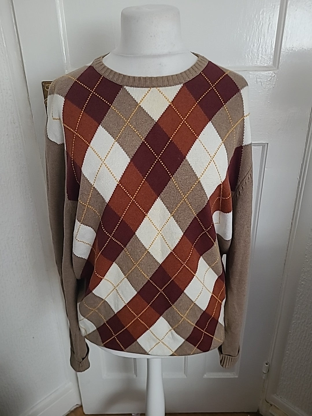 Mens Melka Size Large Combed Cotton Brown Red Long Sleeve Round Neck Jumper
