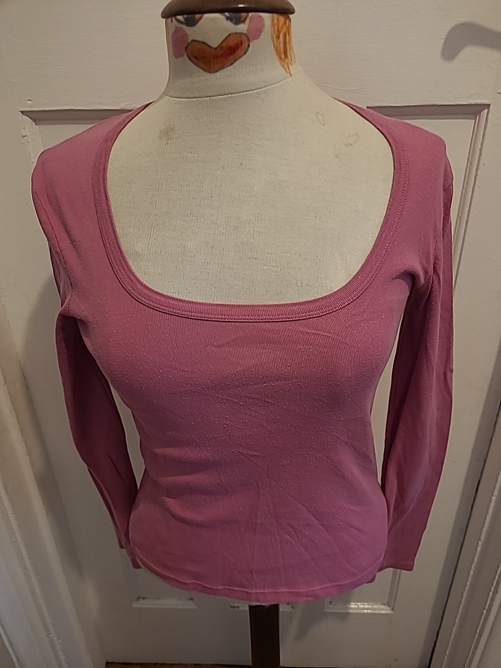 Ladies United Colours Of Benetton Size Small Purple Tshirt