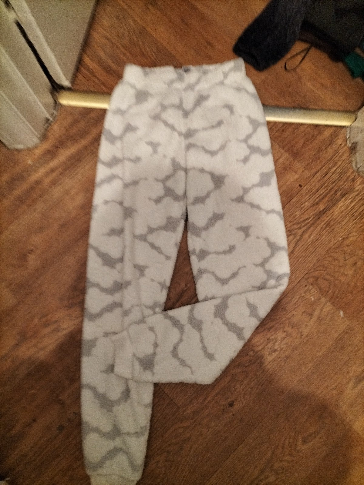 Ladies Primark Size 6-8 White And Grey Fluffy Elasticated Pyjama Bottoms