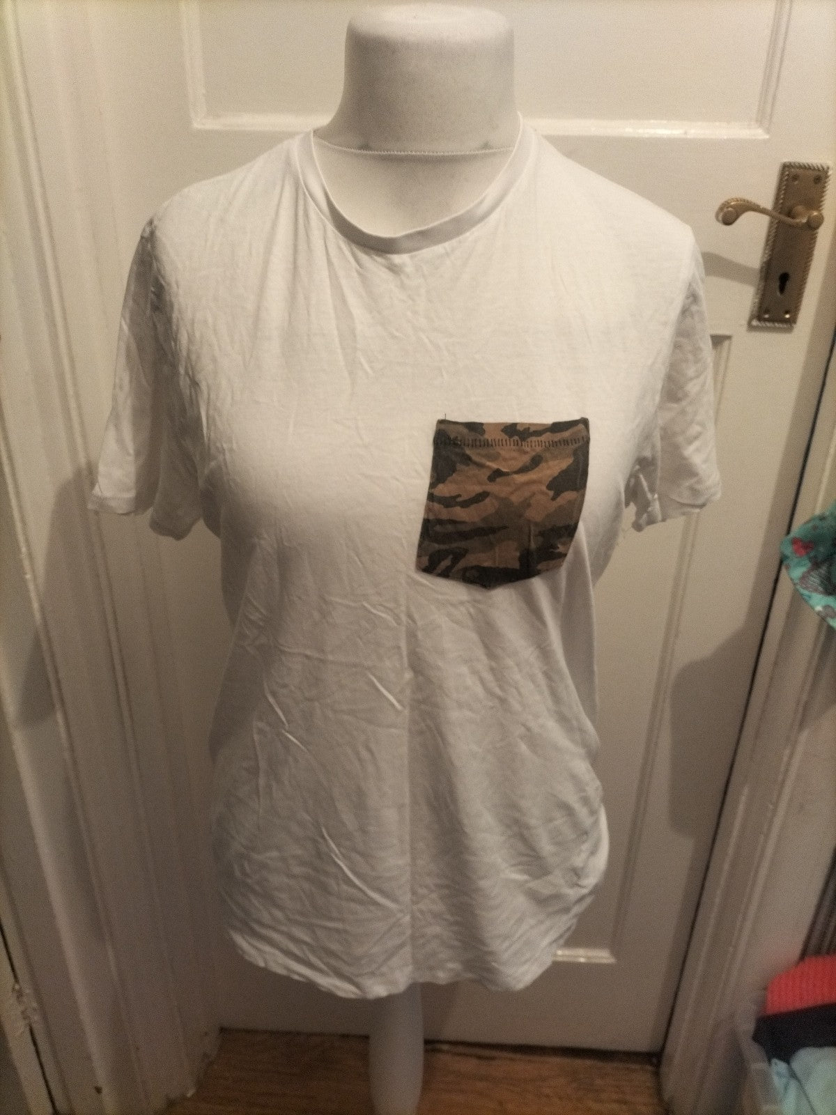 Threadbare Large White With Camouflage Pattern Short Sleeve T-shirt