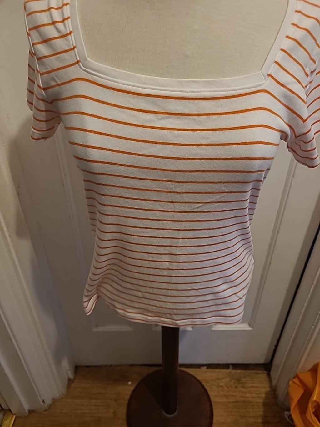 Ladies M+Co Size 14 Orange White Striped Short Sleeved Tshirt