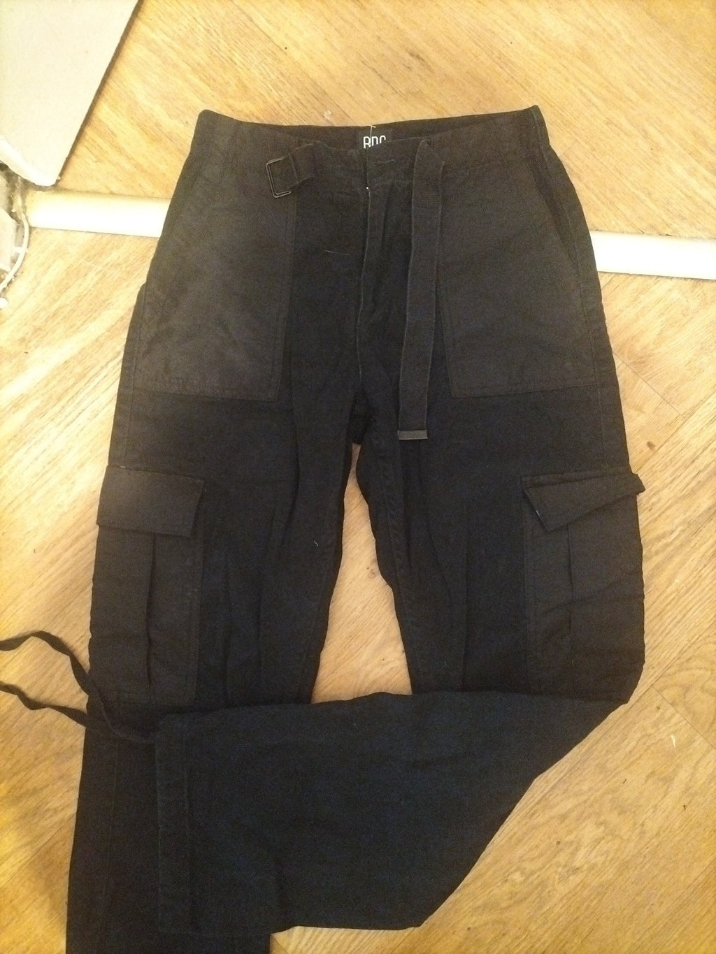 Ladies BDG Size 2XS Black Cargo Trouser(missing Buttons)