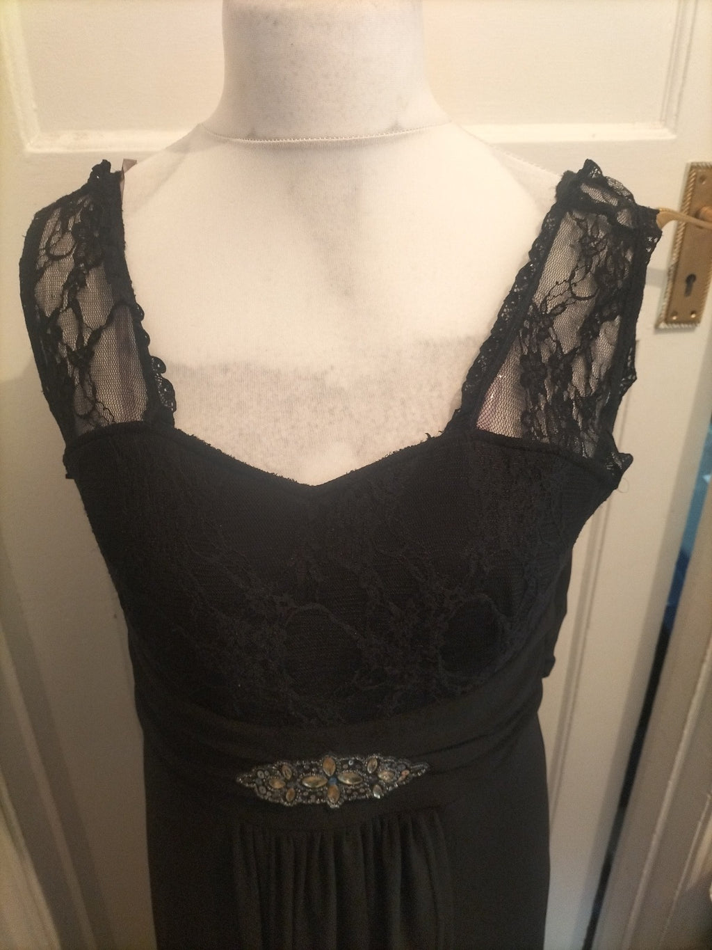 Ladies Bodyflirt Size Euro 44 Black Sleeveless Lined Flowy Dress