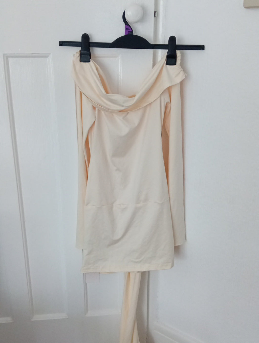 Ladies Brand New Musera Cream Top Size 12 Off The Shoulders Long Sleeved