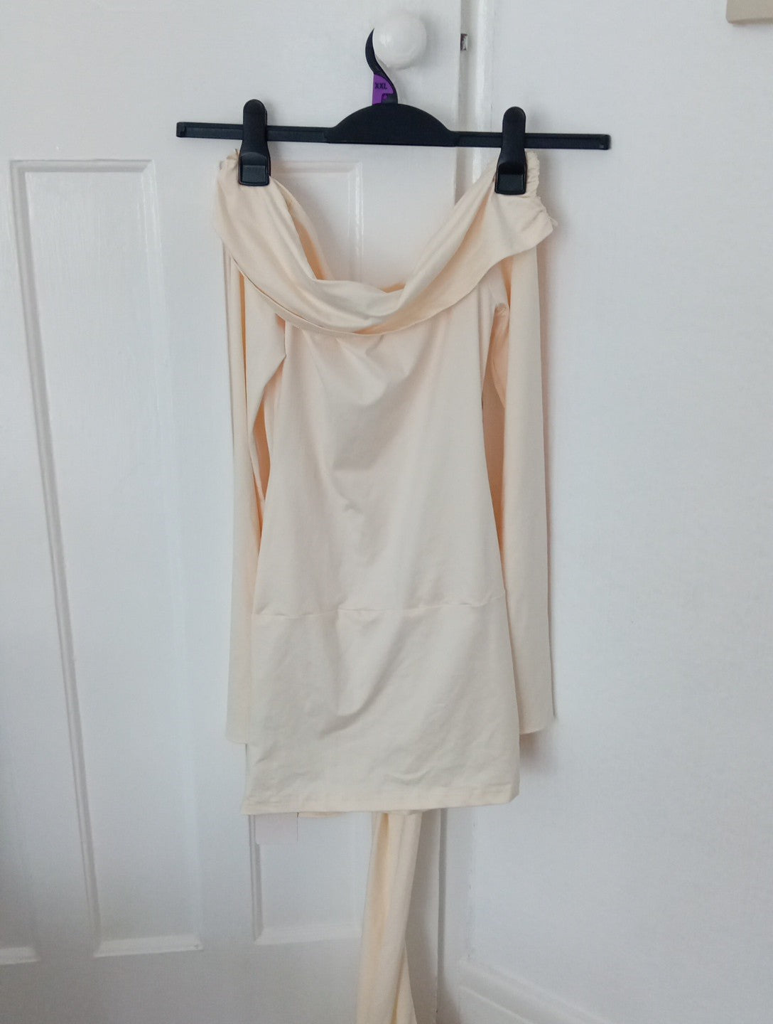 Ladies Brand New Musera Cream Top Size 12 Off The Shoulders Long Sleeved