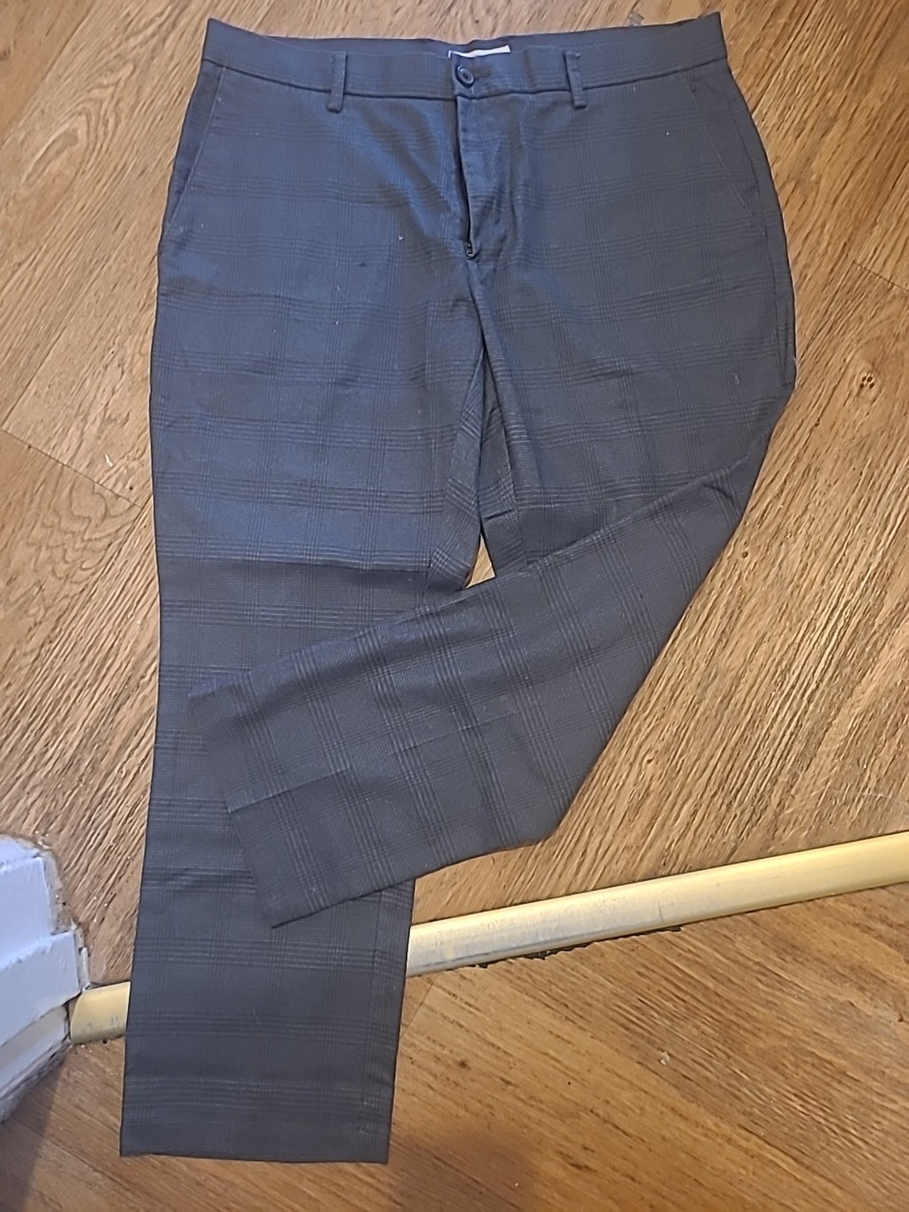 Mens Goodthreads Size 35x28 Grey Check Trousers