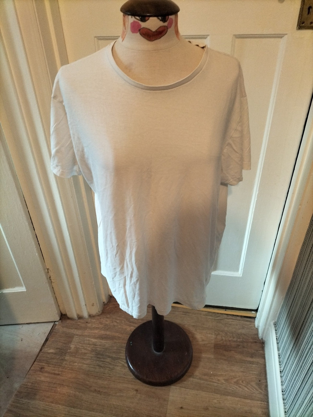 Mens Primark Size XL white Round Neck Short Sleeved Tshirt