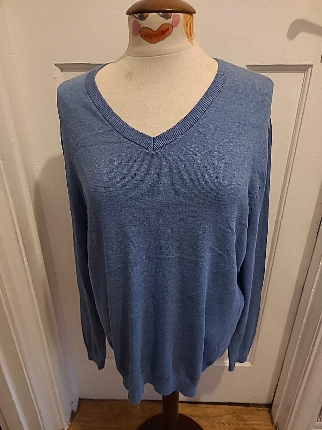 Mens Tu Size L Blue V Neck Long Sleeved Pullover Jumper