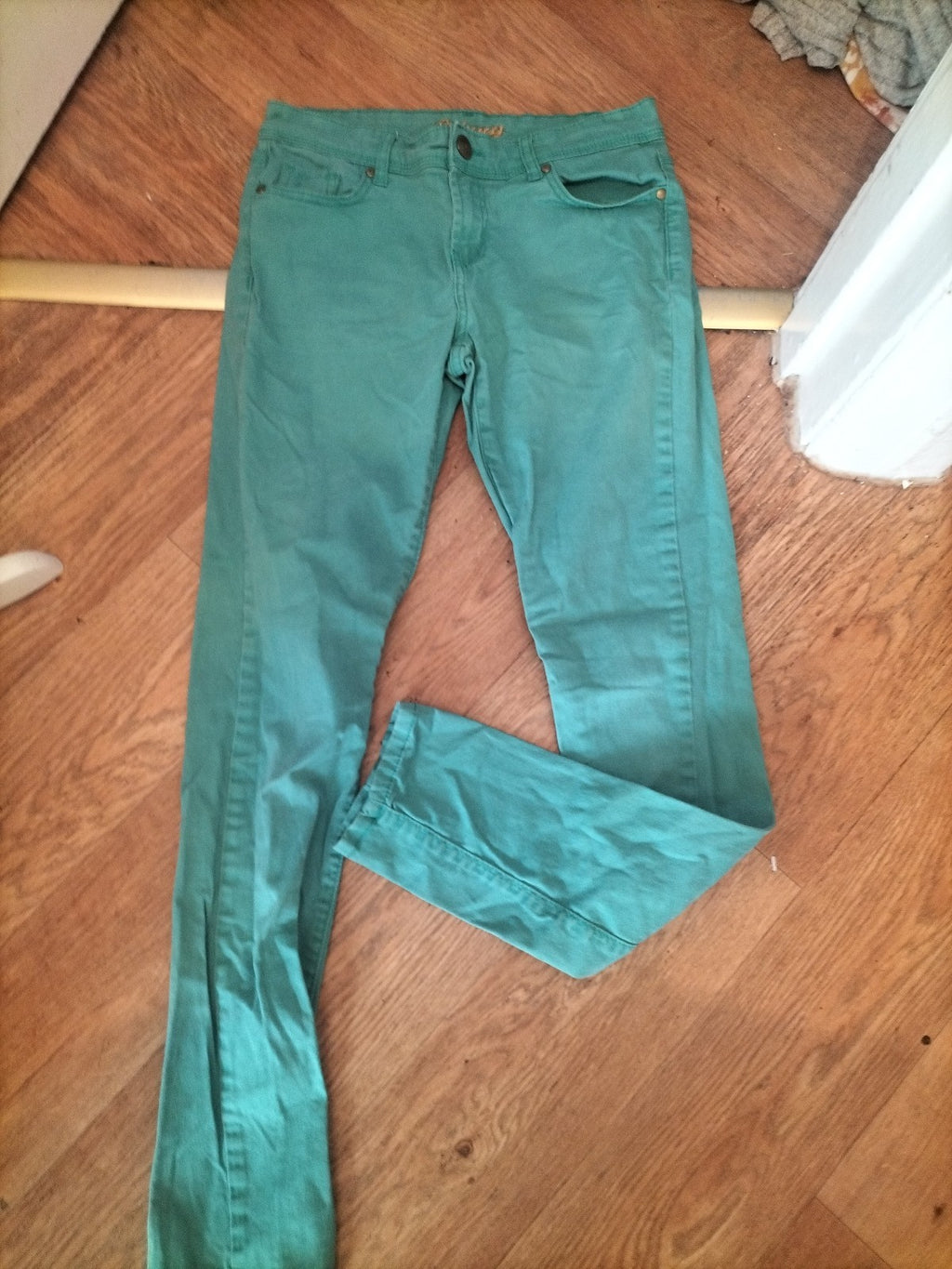 Ladies Denim+Co Size 10 Turquoise Skinny Jeans