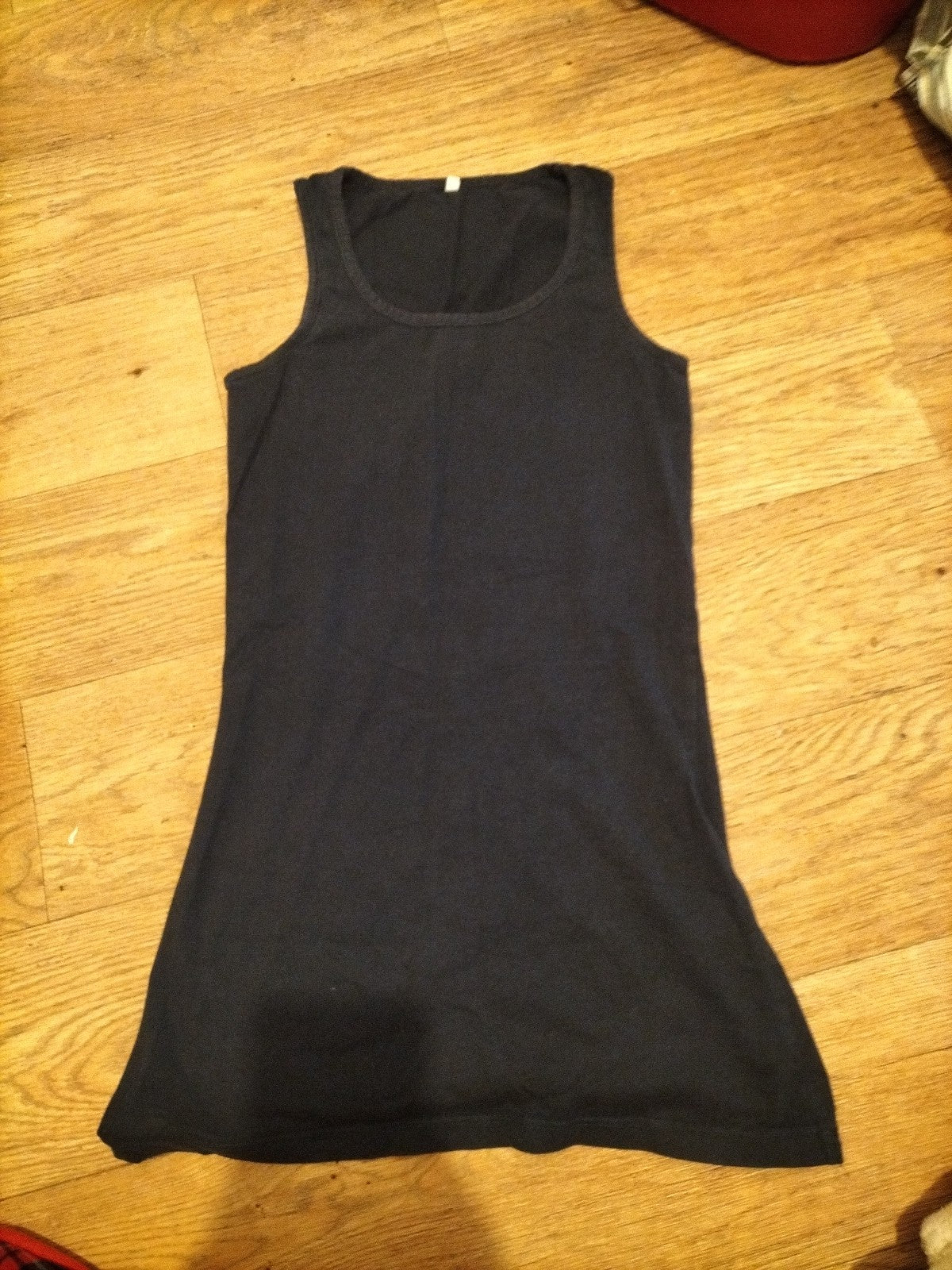 Ladies Size 6 Navy Blue Scoop Neck Sleeveless Top