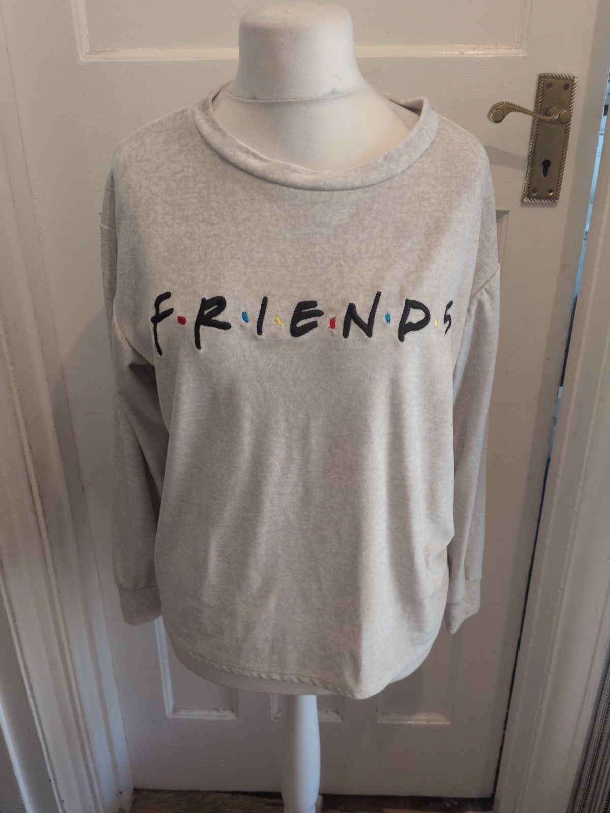 Ladies Primark Size Large Grey Super Soft Friends Pyjama Top Jumper
