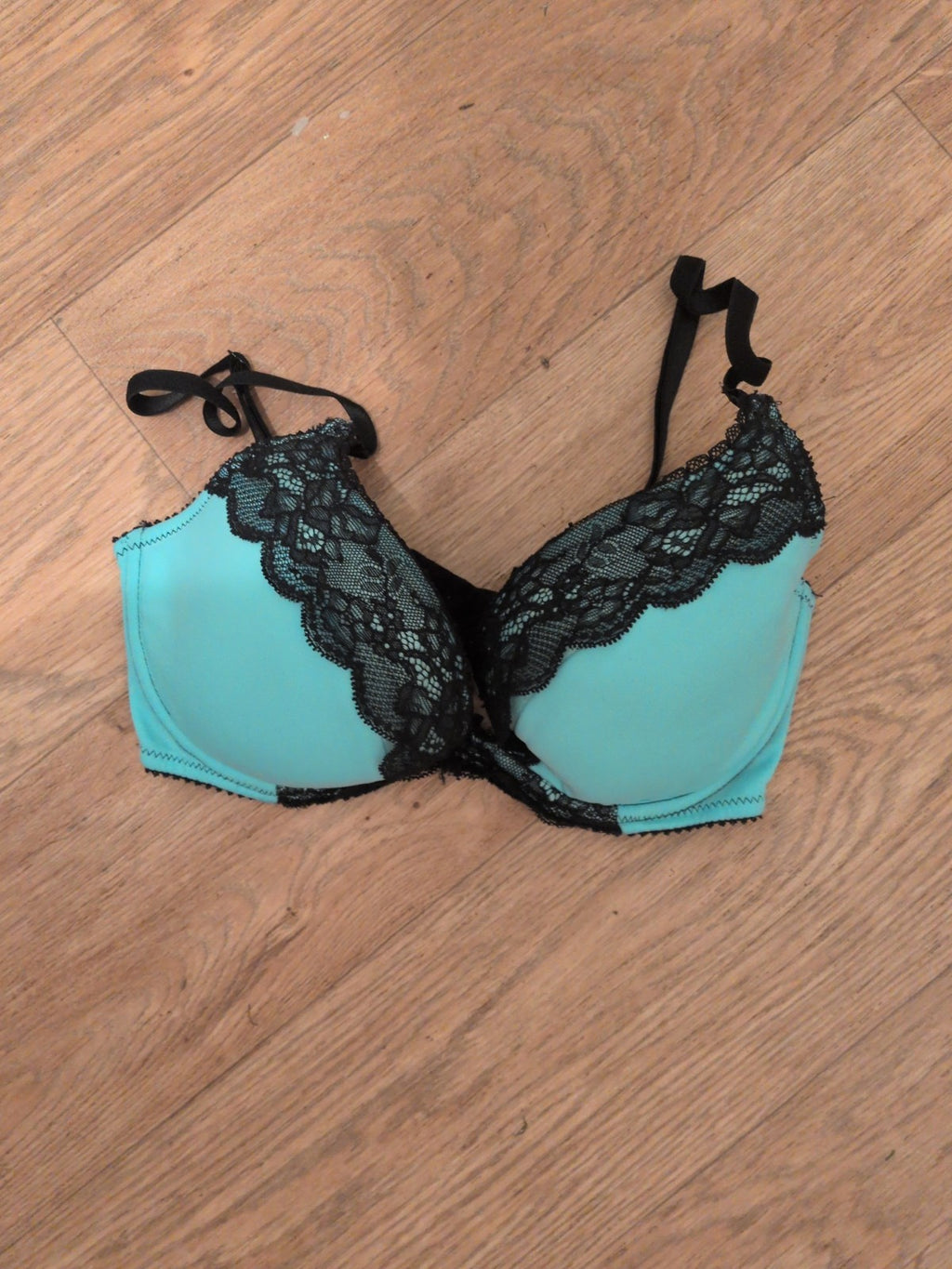 Ladies Ann Summers Size 32D Blue And Black Padded Bra