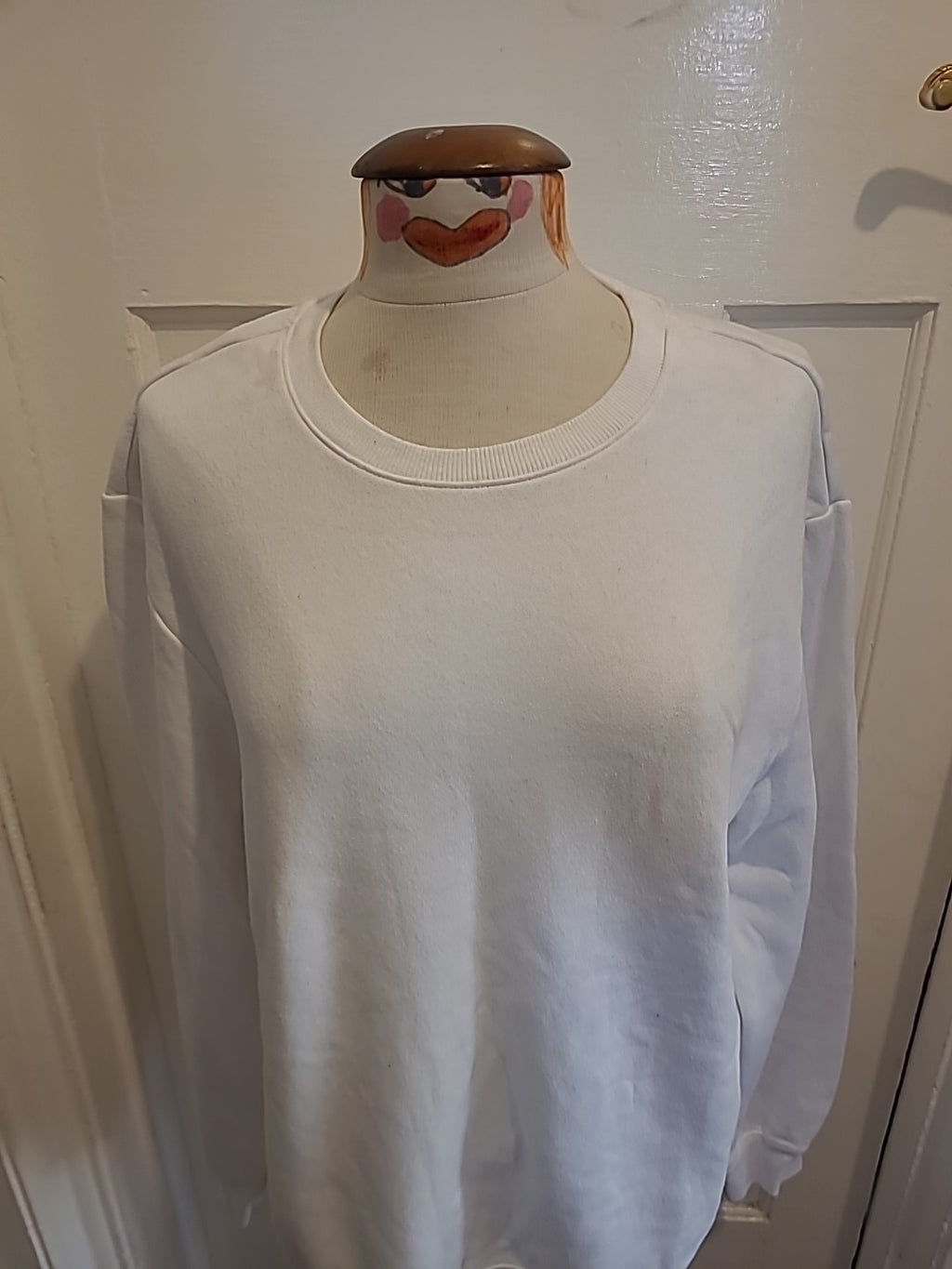 Ladies Divided Size Large White Pullover Jumper