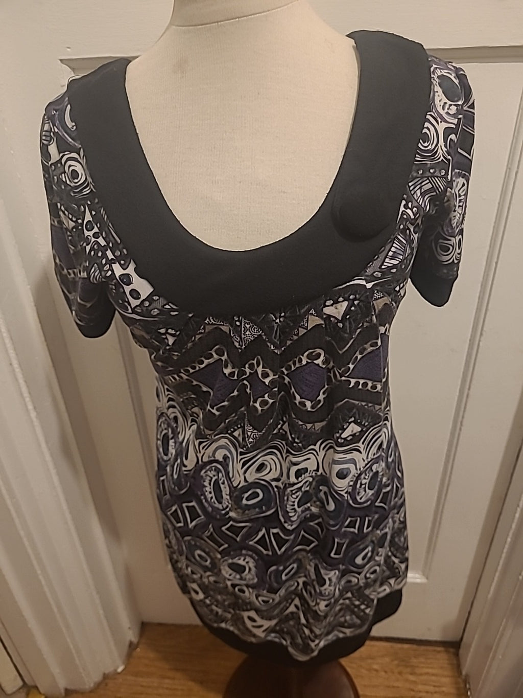 Ladies Izabel Size Medium Blue/Purple Short Sleeved Dress