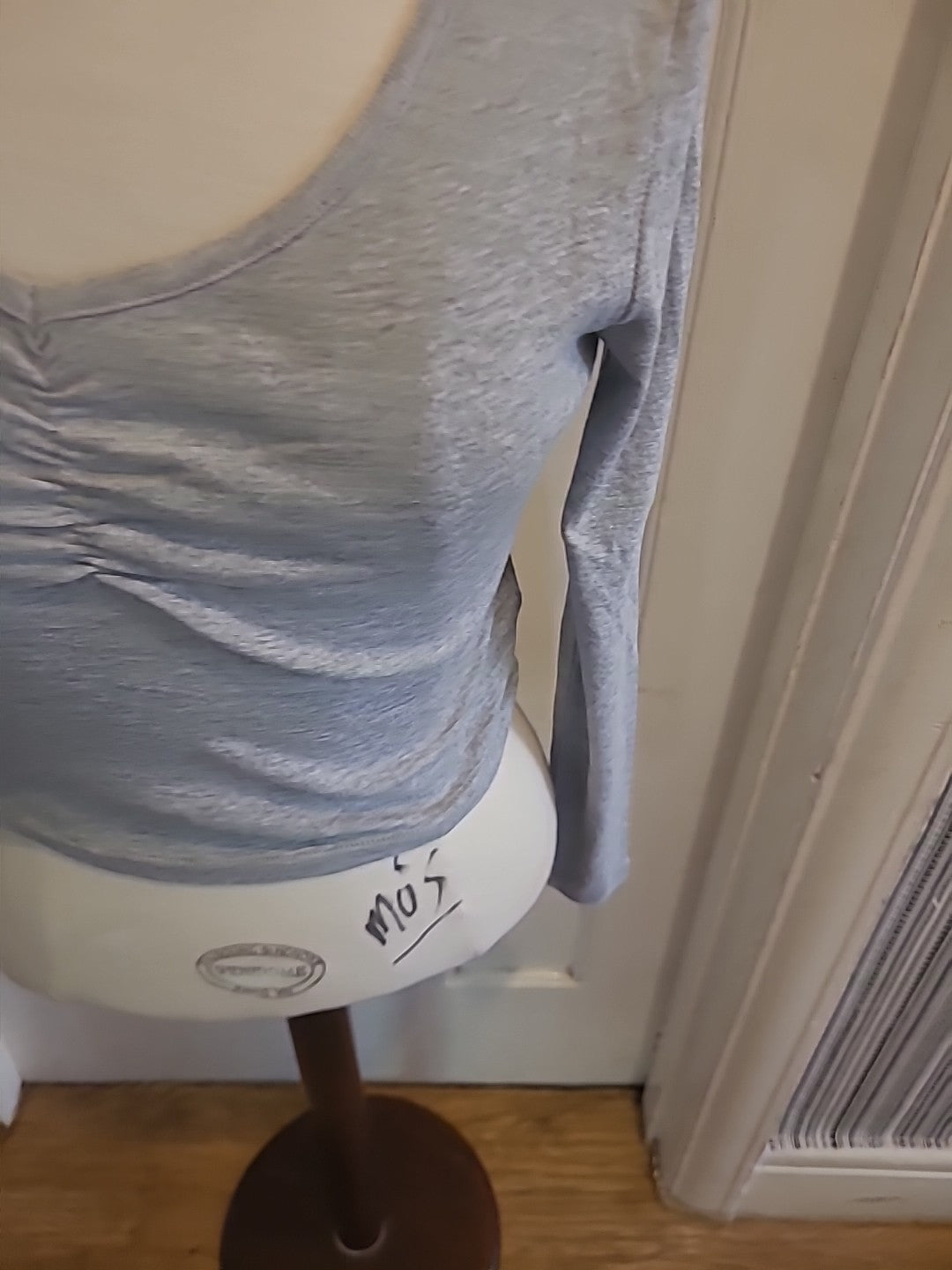 Ladies Softies Size S-M Grey Long Sleeved Crop Top