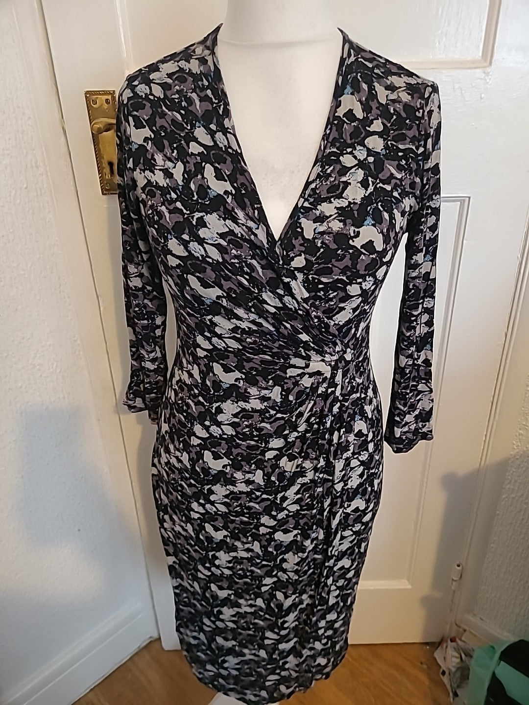 Ladies Adini Size XS Multicoloured Fleck V Neck Long Sleeved Dress