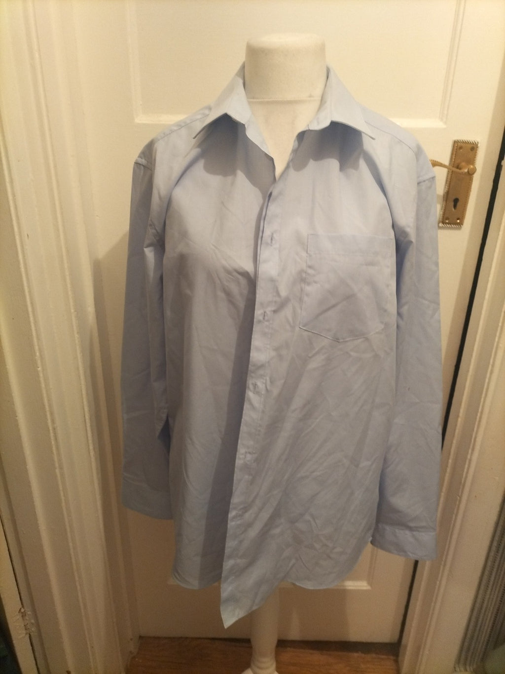 Ladies Taylor&Wright Size 17 Pale Blue Regular Fit Long Sleeved Shirt