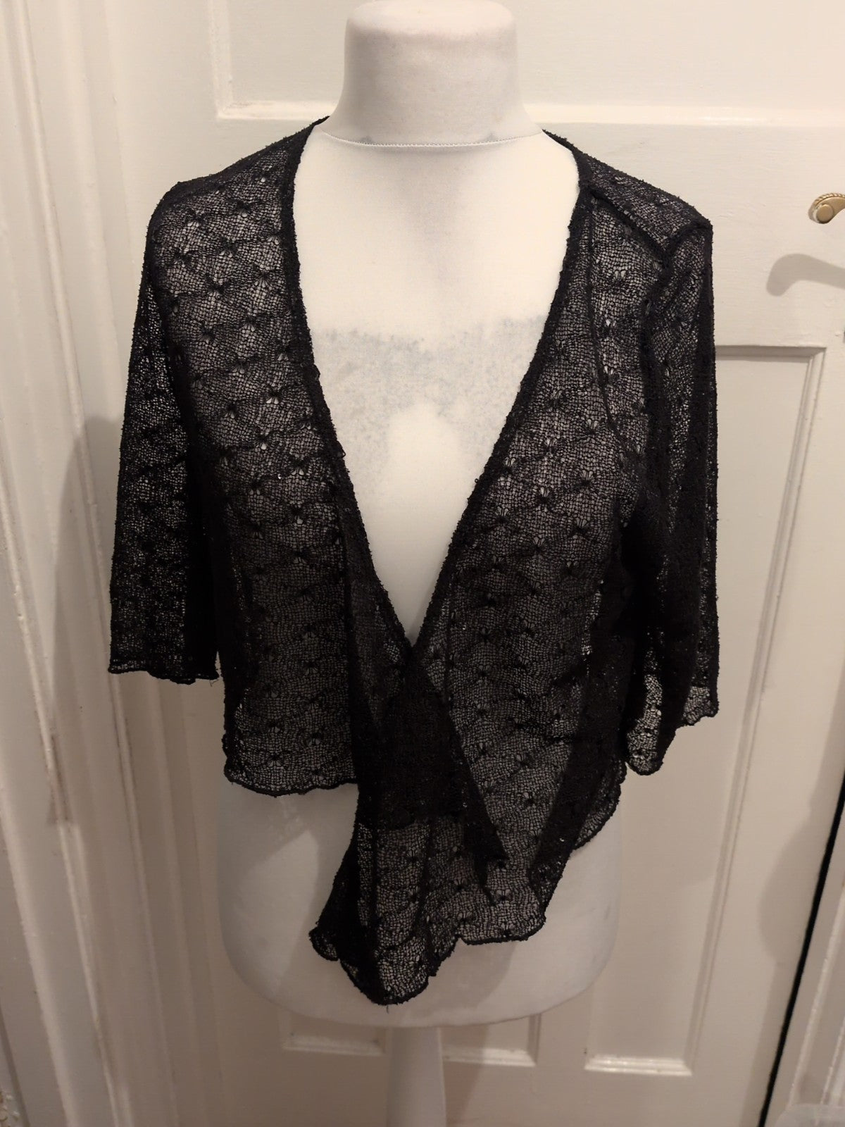 L/XL Black Lace Open Blouse Short Sleece