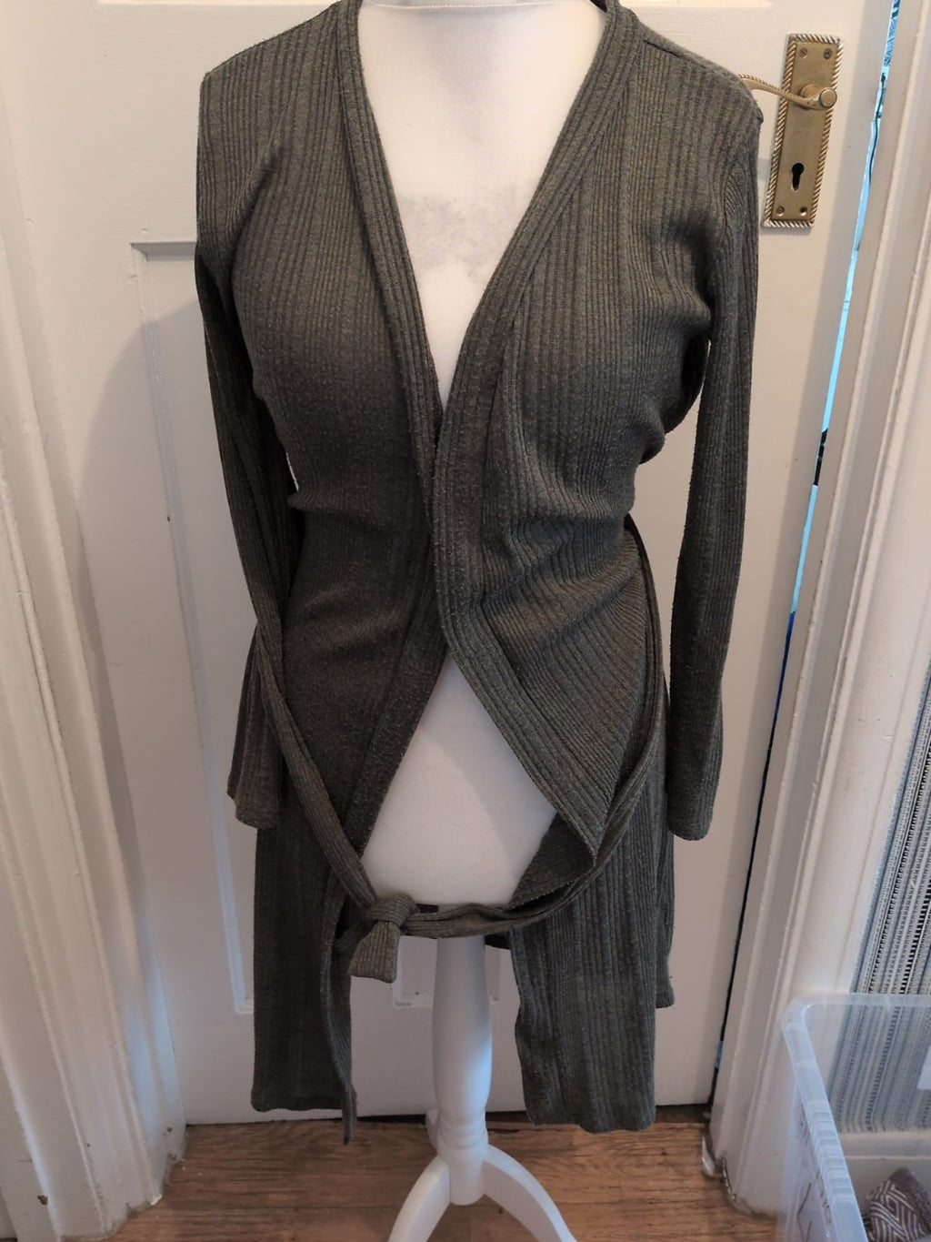 Primark 6/8 Khaki Green Long Sleeved Lightweight Cardigan