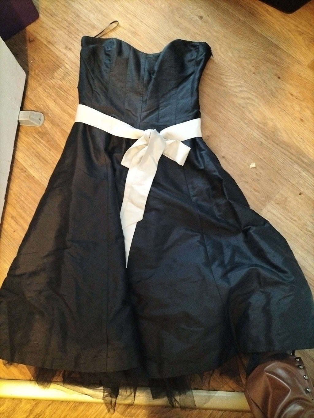 Ladies Oasis Size 10 Black Sleeveless Strapless Dress
