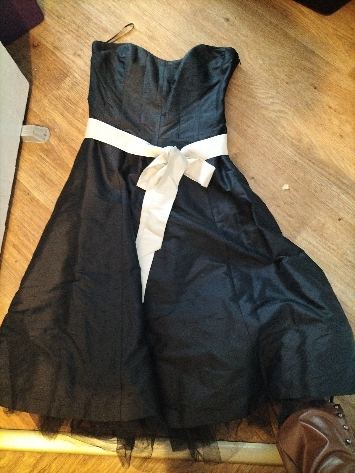 Ladies Oasis Size 10 Black Sleeveless Strapless Dress