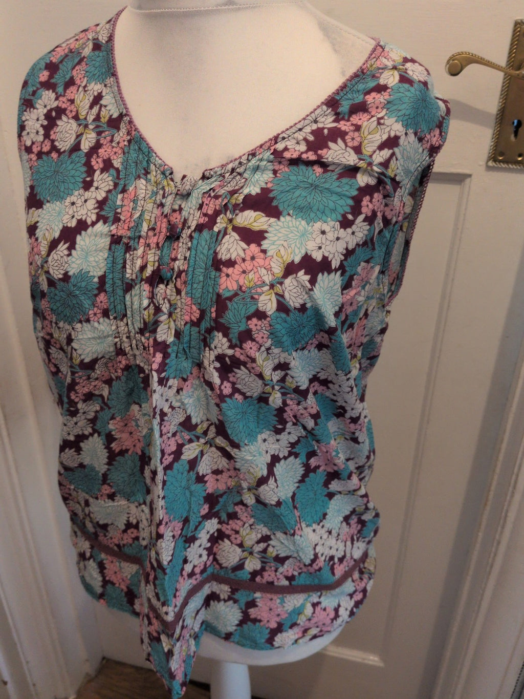 M&Co 16 Purple Sleeveless With Turquoise Sleeveless Blouse
