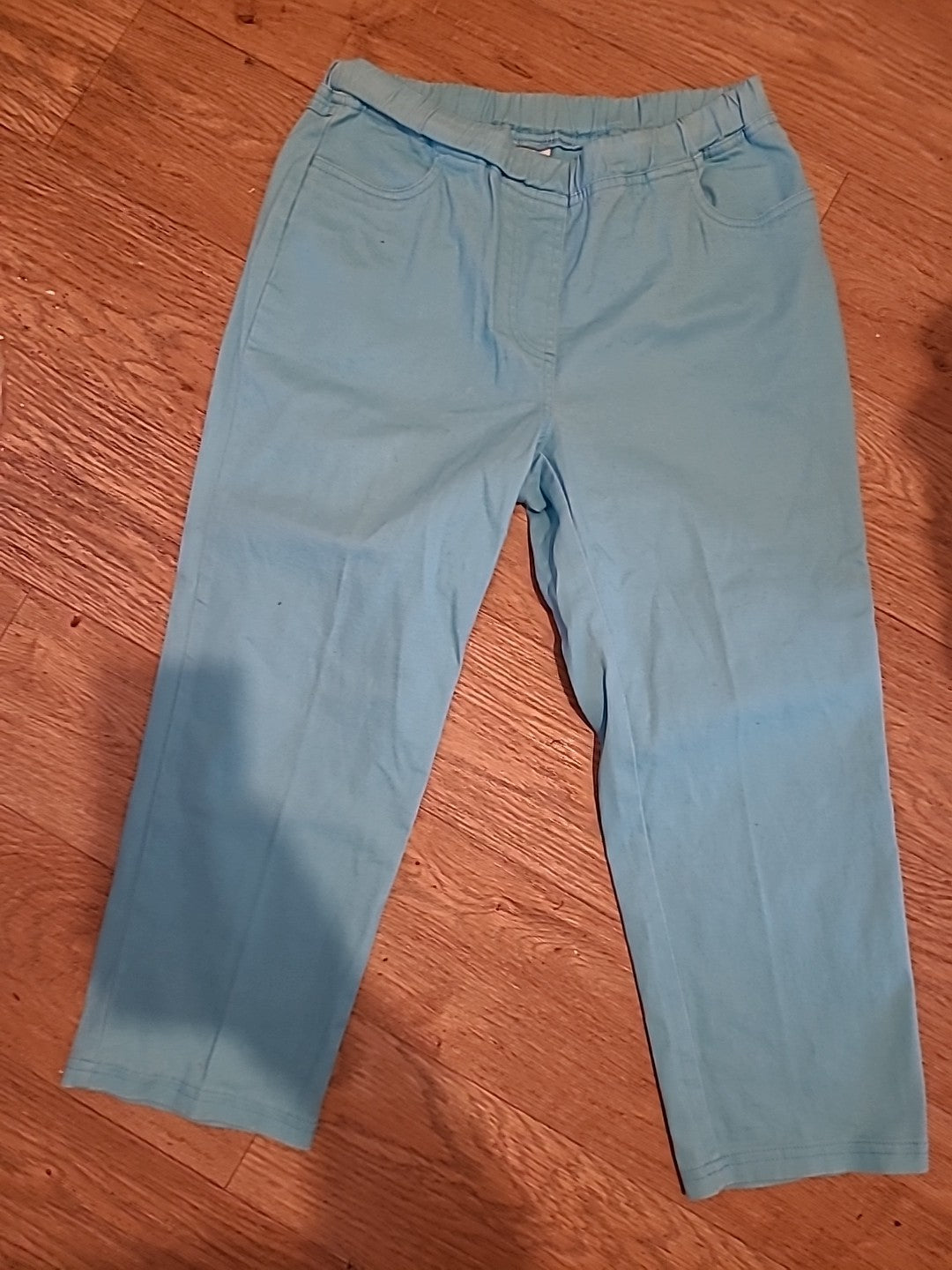 Ladies Damart Size 10 Turquoise Cropped Jeggings