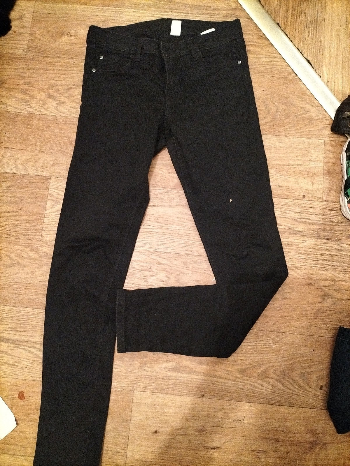 Ladies H&M Size 30/32 Black Jeggings Low Waist