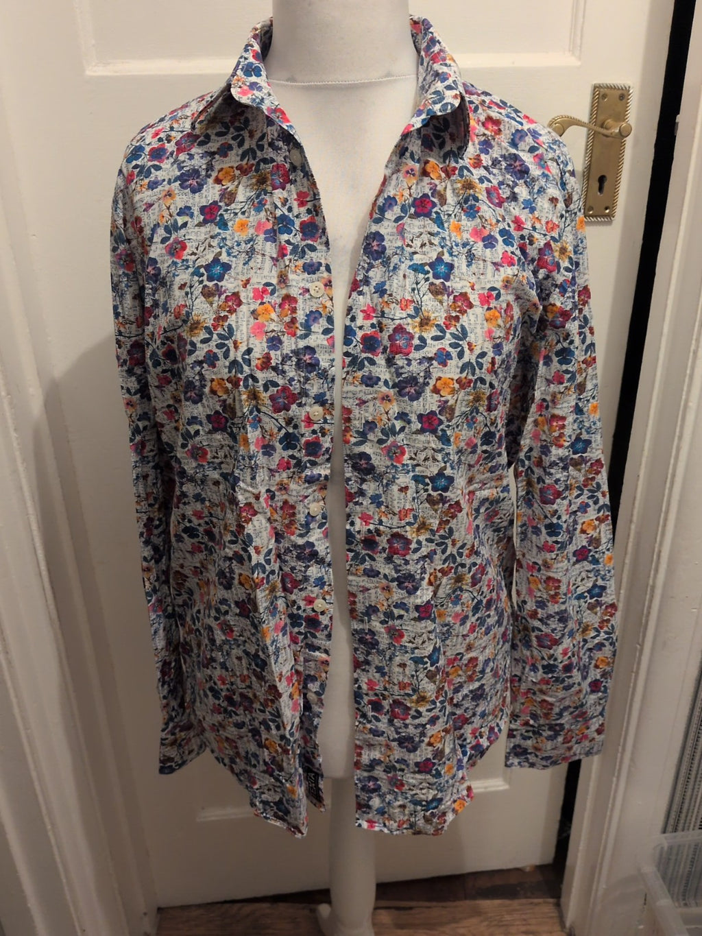 Turner & Sanderson 16" Multicoloured Floral Long Sleeve Shirt