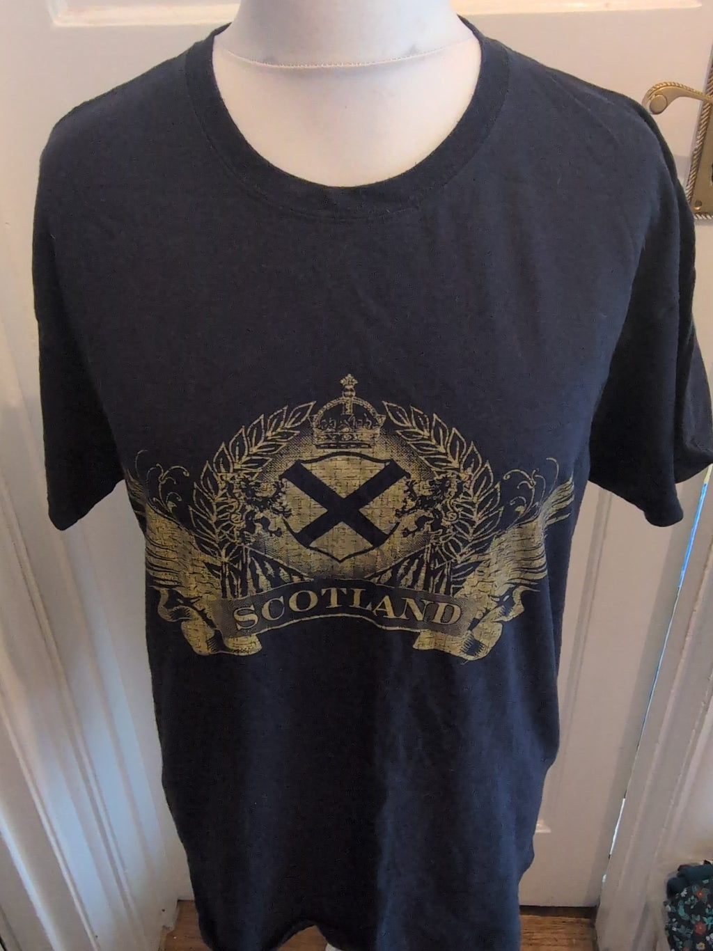 Gildan Large Navy And Gold Scotland Print Short Sleeve T-shirt
