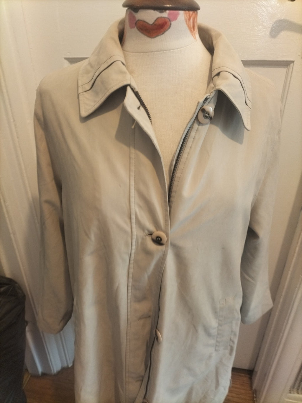 Ladies Bonmarche Size Medium Beige Long Sleeved Lined Jacket