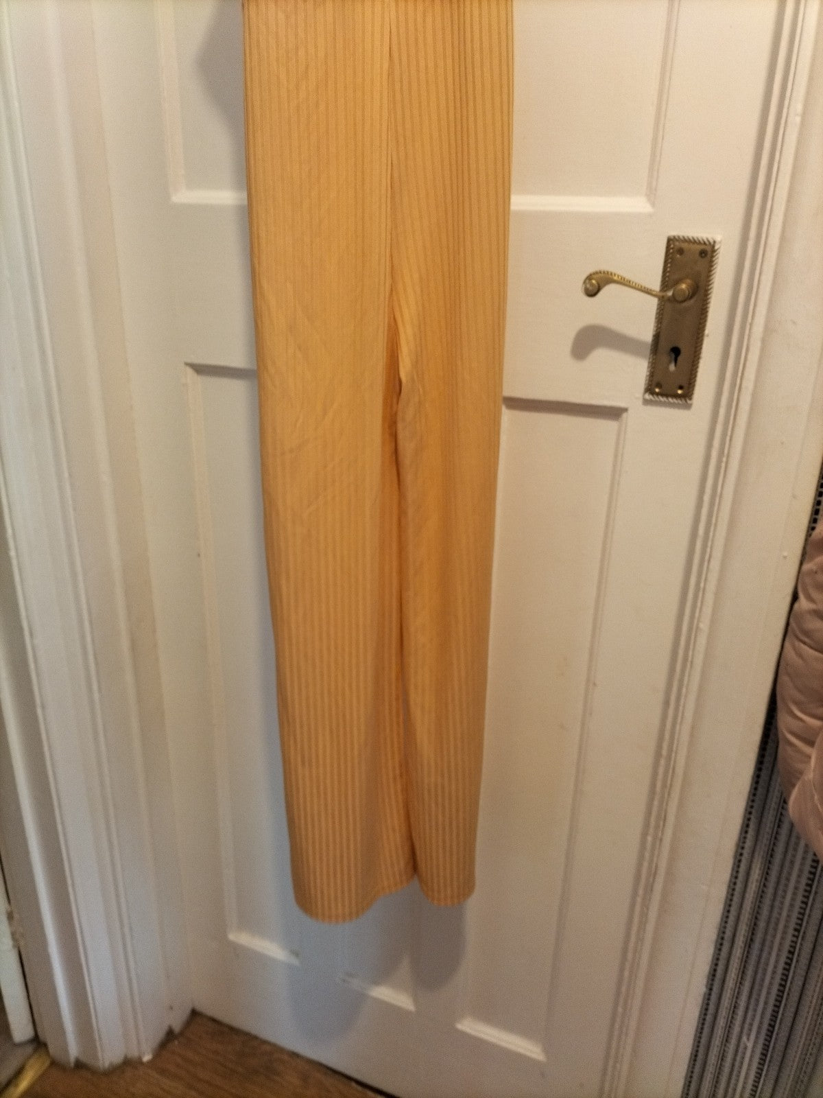 Ladies In The Style Size 8 Sandy Sleeveless Jumpsuit