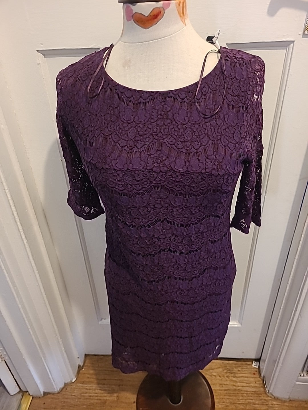 Ladies New Look Size 12 Lace Lined Short Sleeved Dress