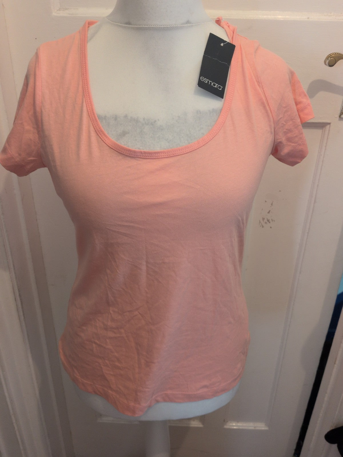 Brand New With Tag Ladies Esmara Size Medium Pink Round Neck T-shirt