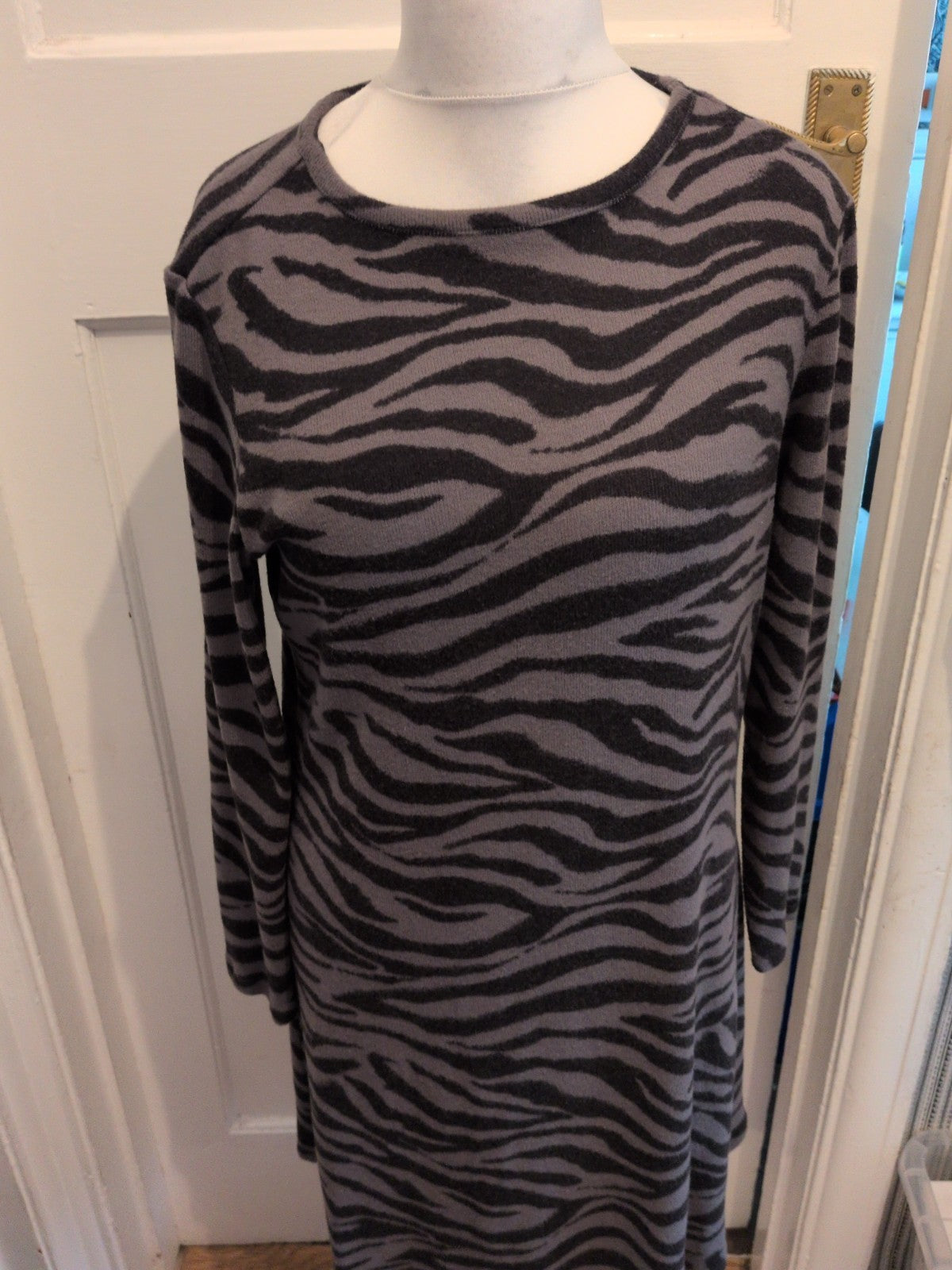 George 16 Grey And Black Zebra Print Long Sleeve Midi Dress